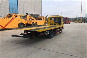 安多非事故拖车